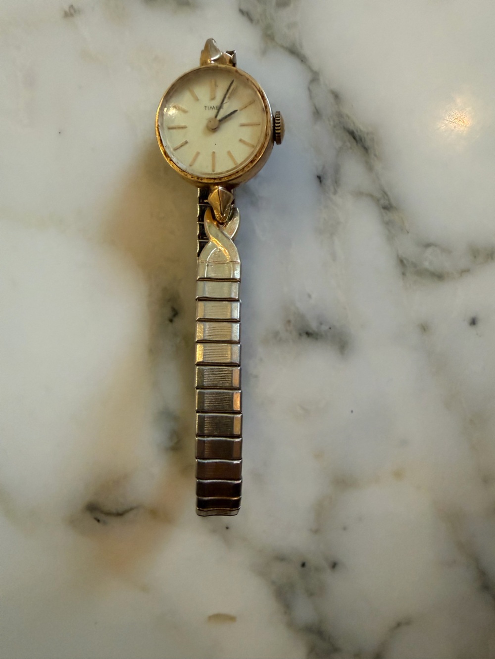 Vintage Timex Watch Women 18mm Gold Tone Stretch Band Manual Wind UNTESTED